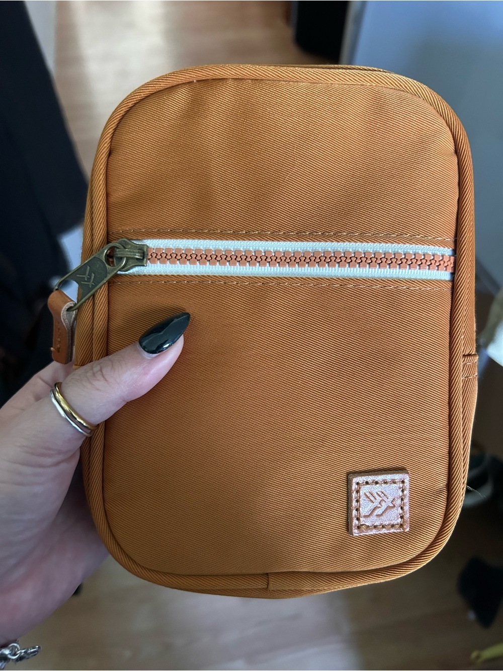 Thread & Supply Crossbody Pouch in Caramel